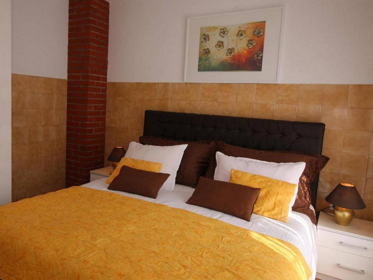 Villa Renipol Adults Only Sutivan Εξωτερικό φωτογραφία