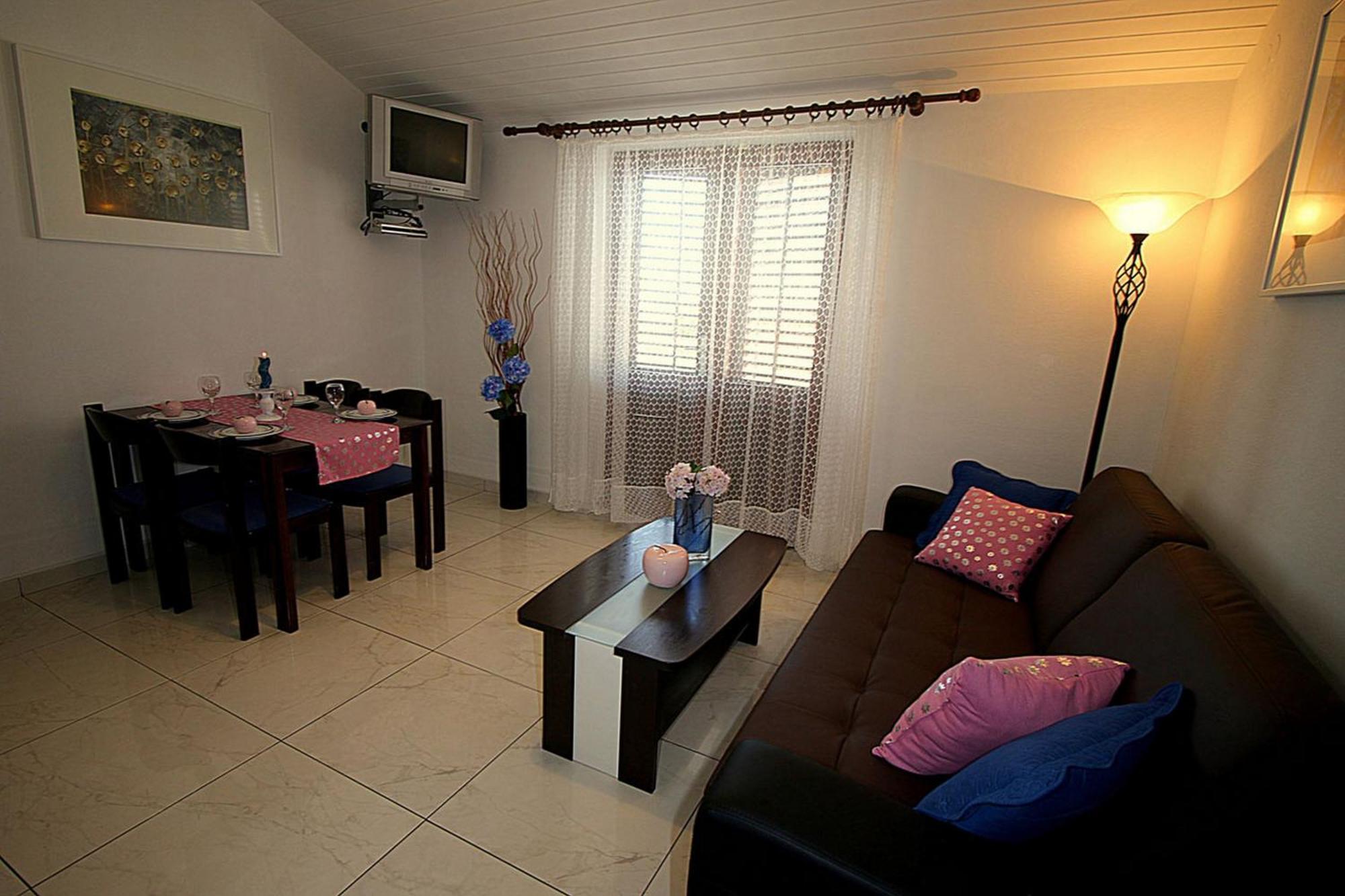 Villa Renipol Adults Only Sutivan Δωμάτιο φωτογραφία