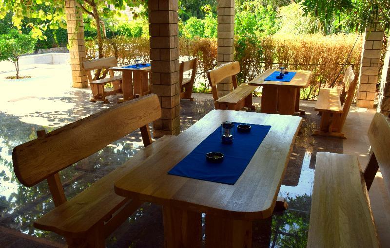 Villa Renipol Adults Only Sutivan Εξωτερικό φωτογραφία